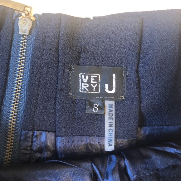 Skirt LOT of 2, Very J, BCBG, Navy, Red, Szs S & 0 - Picture 4 of 16